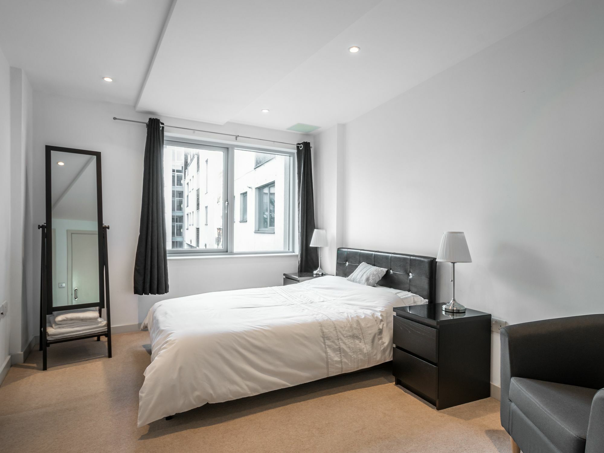 City Center Apartment Bedford Exterior photo